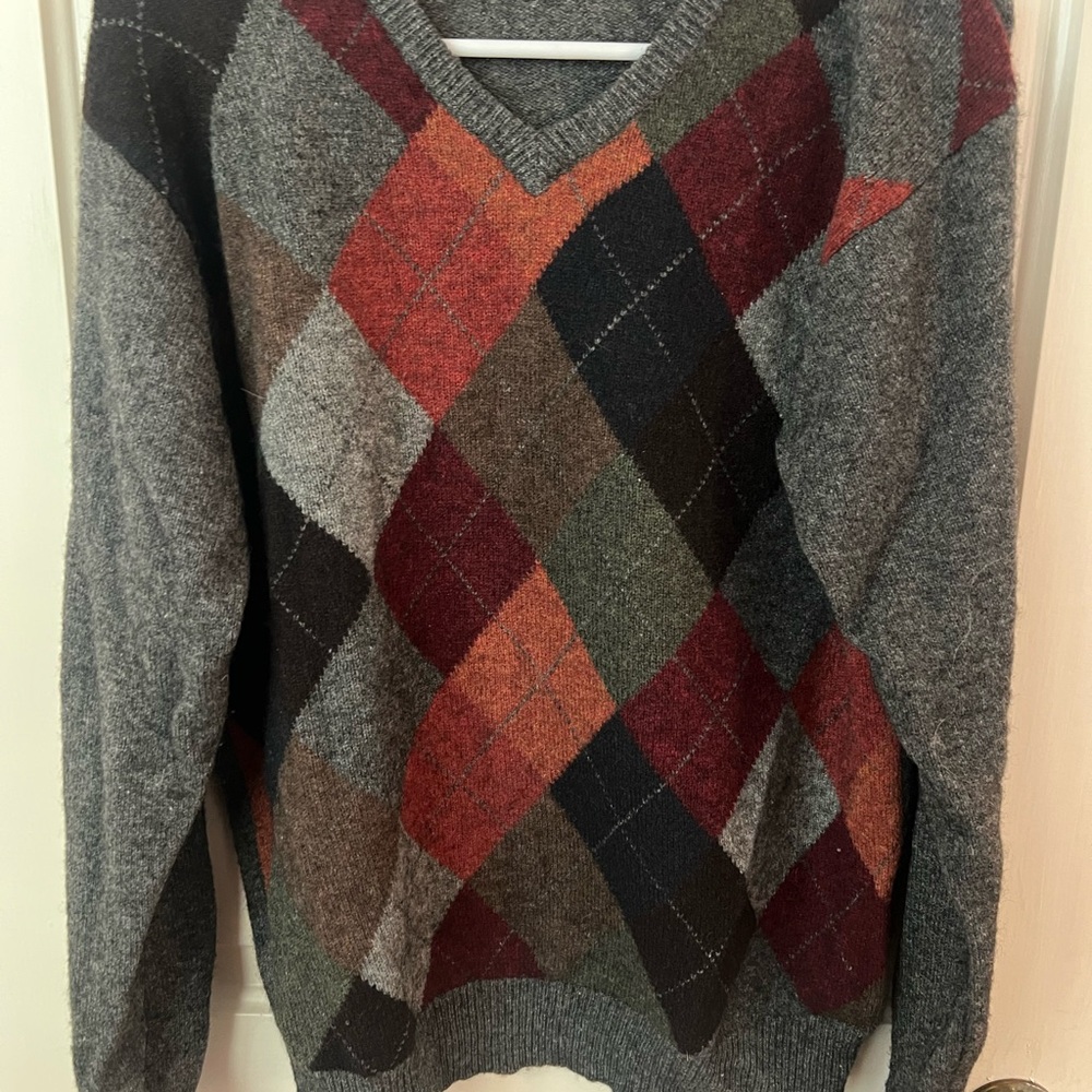 Gray Himalayan Yak Argyle Sweater